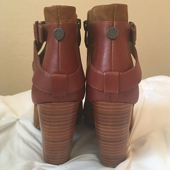 Vince Camuto Brown Maizy Perforated Leather Peep Toe Booties Size 10 - Picture 4 of 7